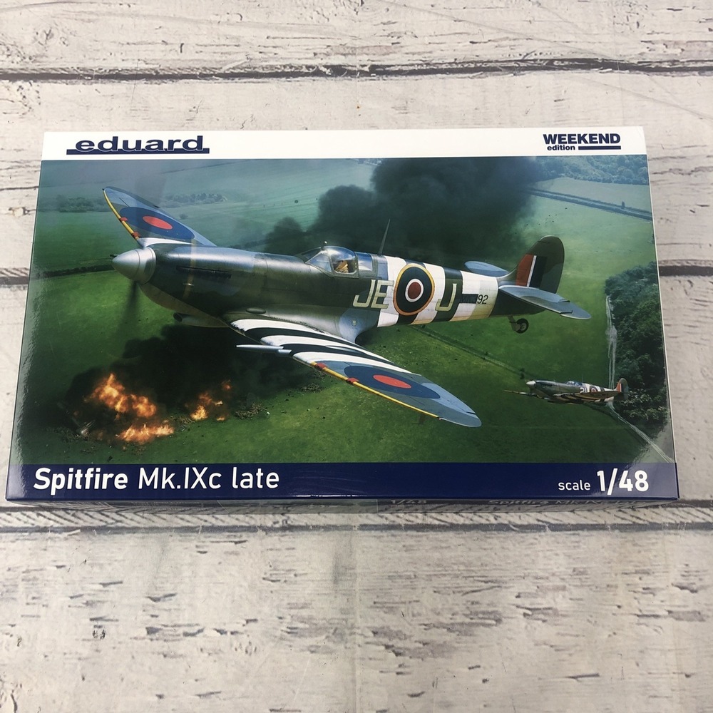 1/48 Eduard 84199 Weekend Spitfire Mk.IXc + EX413 Mask + Quinta QD48119 (x3) 3D